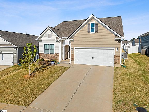 2nd image of 9 Dovetuck Rd