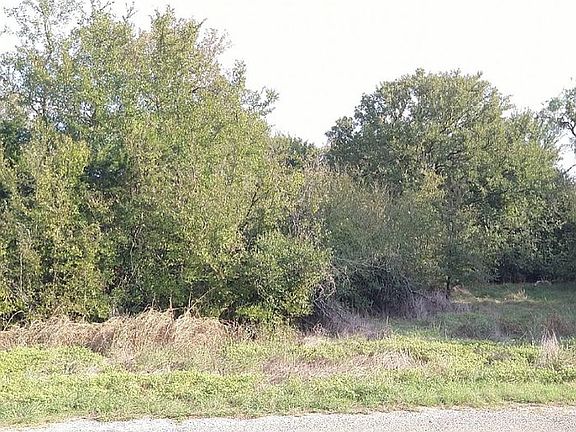 3rd image of 3009 Forest Park Dr