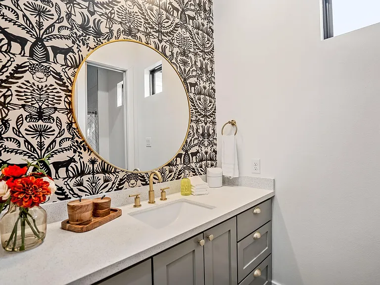 207 S Lockwood Dr #1 — Photo 25
