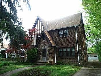 3rd image of 3412 Superior Park Dr