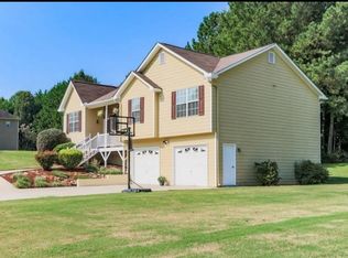356 Hickory Lake Dr, Acworth, GA 30101