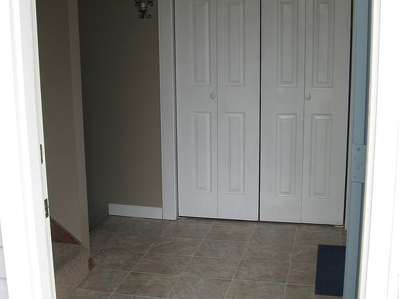 3rd image of 2167 Forrest Ave