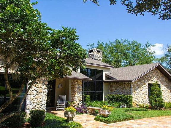 2nd image of 1703 Barcelona Way