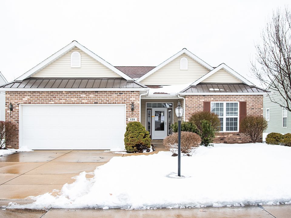 1st image of 131 Saint Charles Pl
