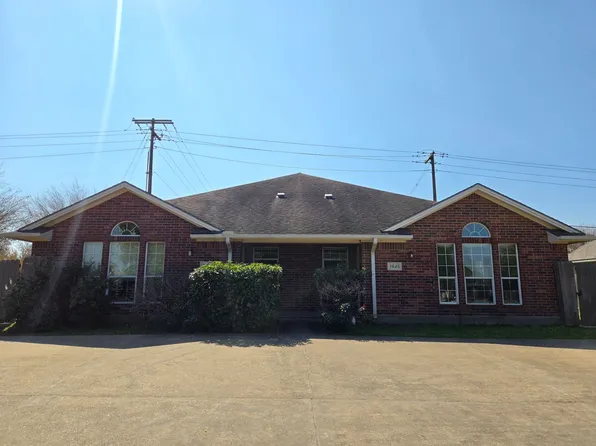 3828 Oldenburg Ln, College Station, TX 77845