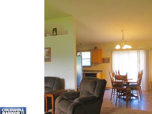 Semi-Greatroom Layout!