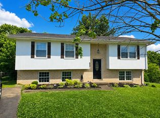 656 Magnolia Dr, Mount Sterling, KY 40353
