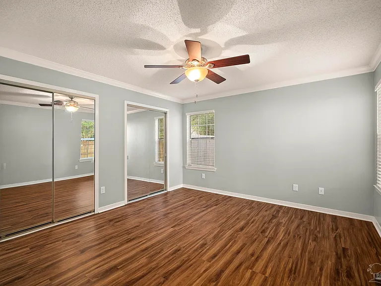 3510 Silvertree Ln — Photo 51