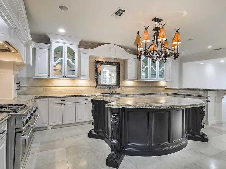 15 W Shady Ln #B — Photo 8