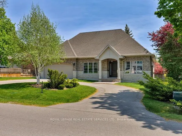 47 Twyford Rd, Toronto, ON M9A 1W5