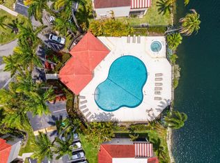 Quatraine, Miami, FL 33179