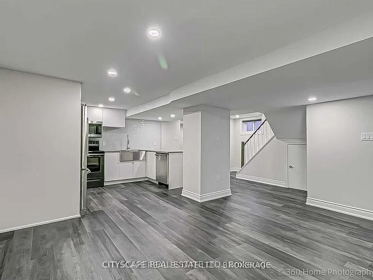 176 Wellesworth Dr #BASEMENT — Photo 10