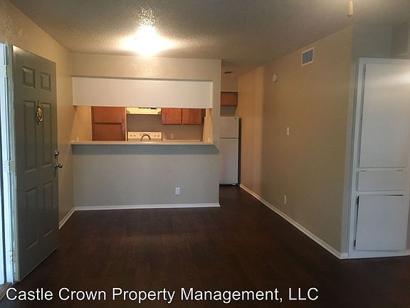 5th image of 1500 E Northwest Blvd #328