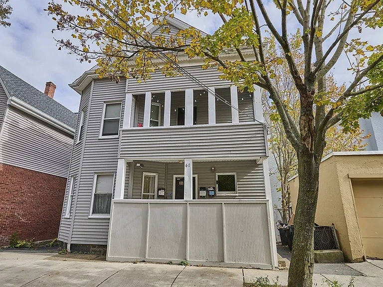 41 Salem St #2L — Photo 2
