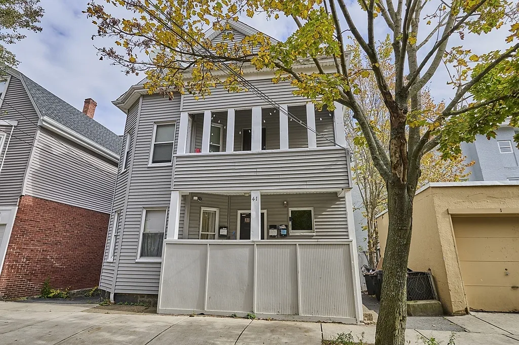 Building Photo - 41 Salem St #2L