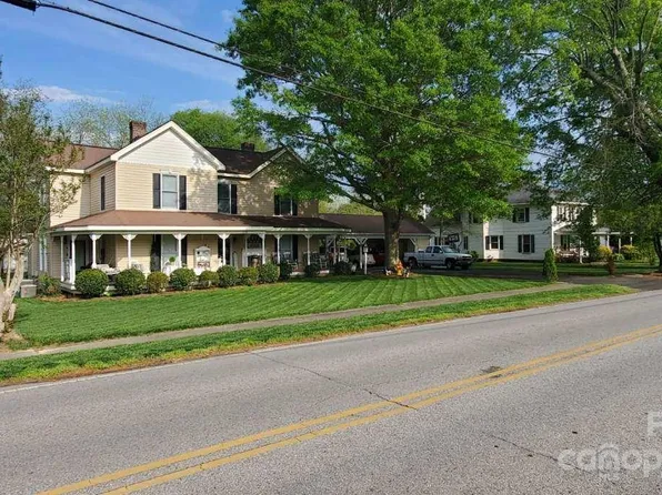 212 Cleveland Ave, Grover, NC 28073