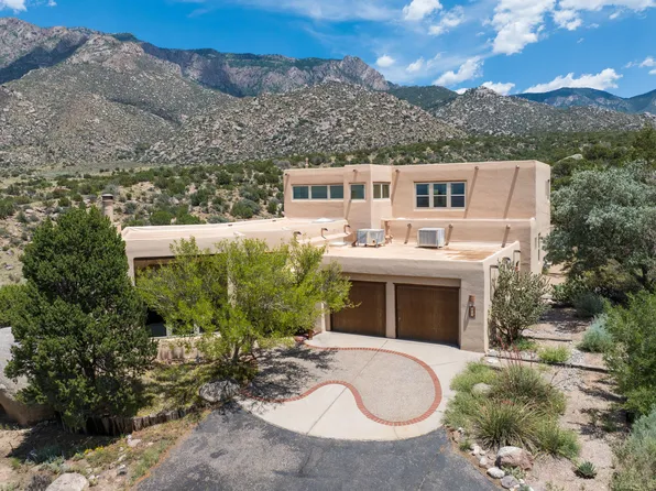 307 Big Horn Ridge Dr NE, Albuquerque, NM 87122