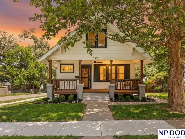2501 Hanscom Blvd, Omaha, NE 68105