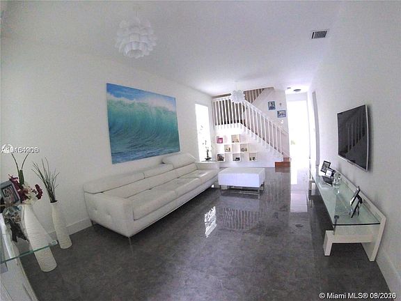 4th image of 5608 NW 113th Ave