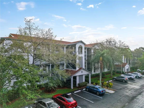 1351 SW 125th Ave APT 203S, Pembroke Pines, FL 33027
