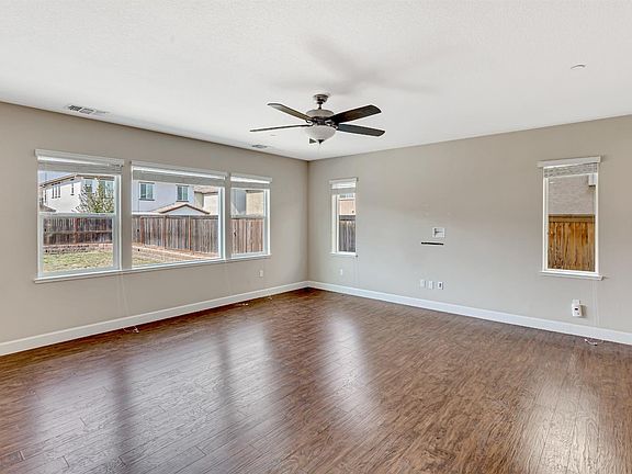 5th image of 9896 Storm Petrel Ct