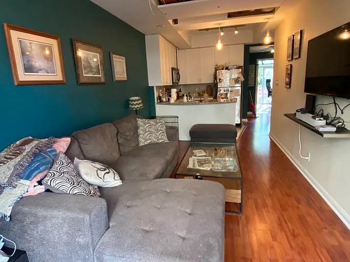 88 Carr St #1A — Photo 9