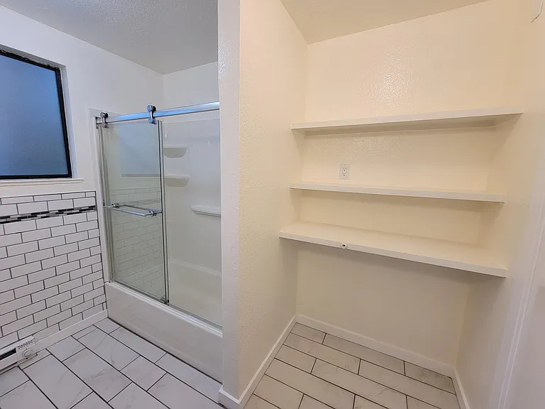 8426 Templeman Rd — Photo 9