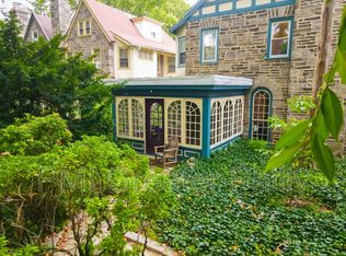 7127 Lincoln Dr, Philadelphia, PA 19119