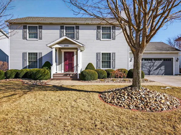 4919 Hamilton Dr, Davenport, IA 52807