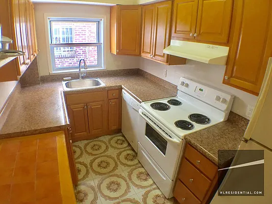 Rented by Highline Residential | media 29