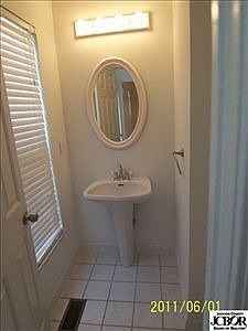 5th image of 221 Spurgeon Dr
