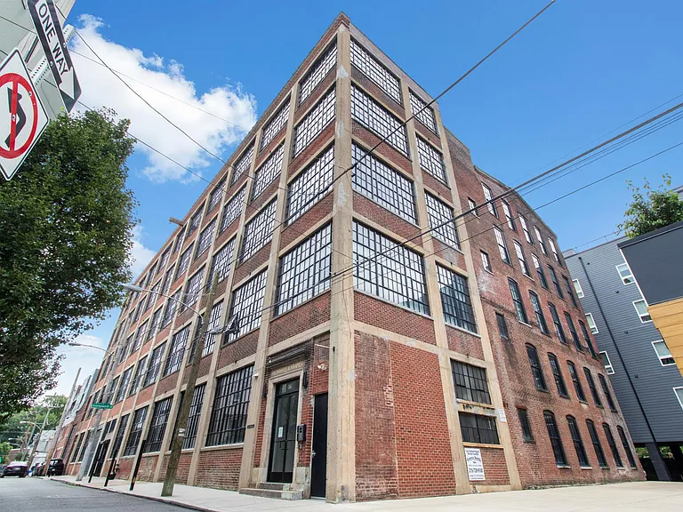 The Chesterman Building — Photo 26