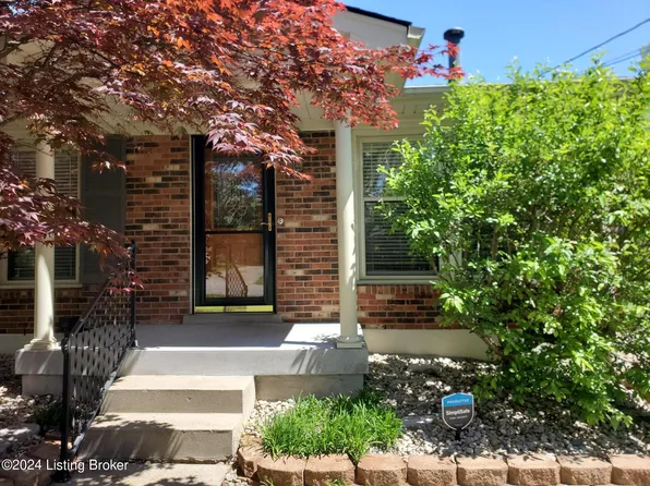8119 Jasmine Ln, Louisville, KY 40228