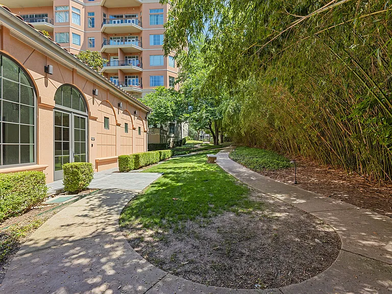 3535 Gillespie St #704 — Photo 32