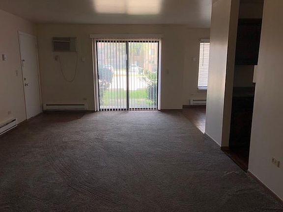 3rd image of 185 Glen St APT 2E