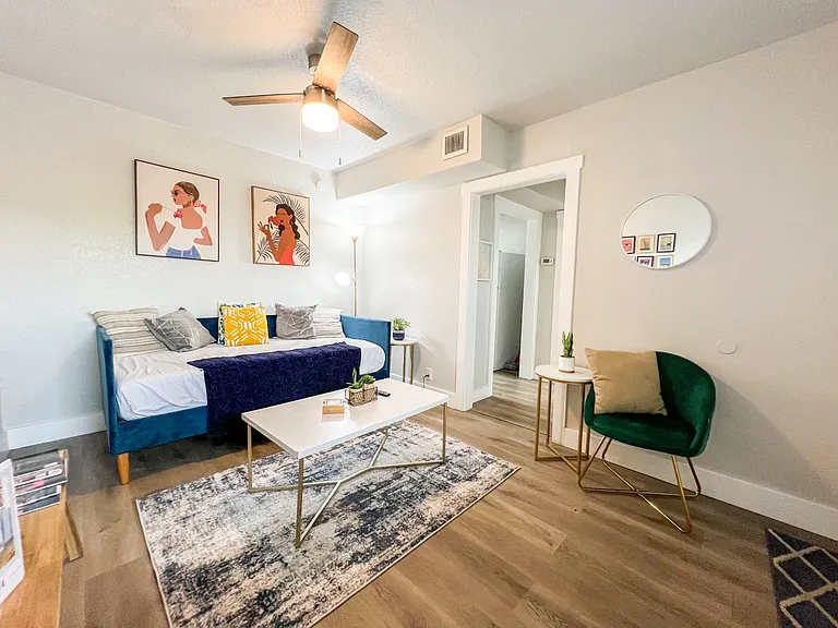 1116 Morgan Ave #202 — Photo 7