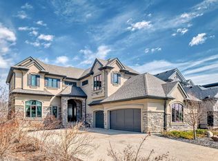 631 Howatt Dr SW, Edmonton, AB T6W 2T6