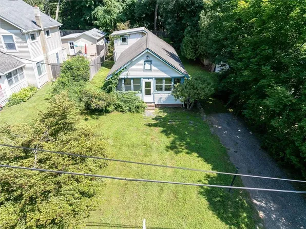 39 Lakeview Road, South Salem, NY 10590