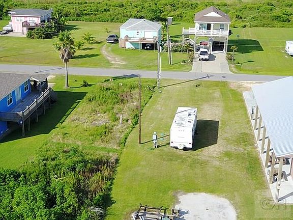 2nd image of 961 S Monkhouse Dr
