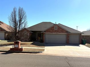 2508 SE 92nd Ter, Moore, OK 73160