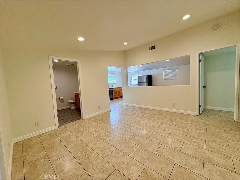1641 N Towne Ave — Photo 5