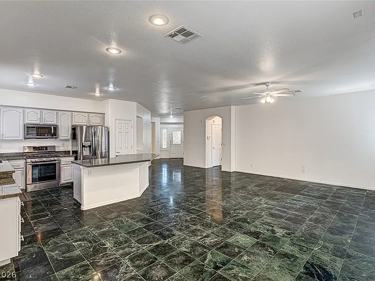 900 Royal Plum Ln — Photo 15