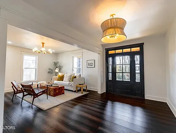 1017 Thompson Pl — Photo 18