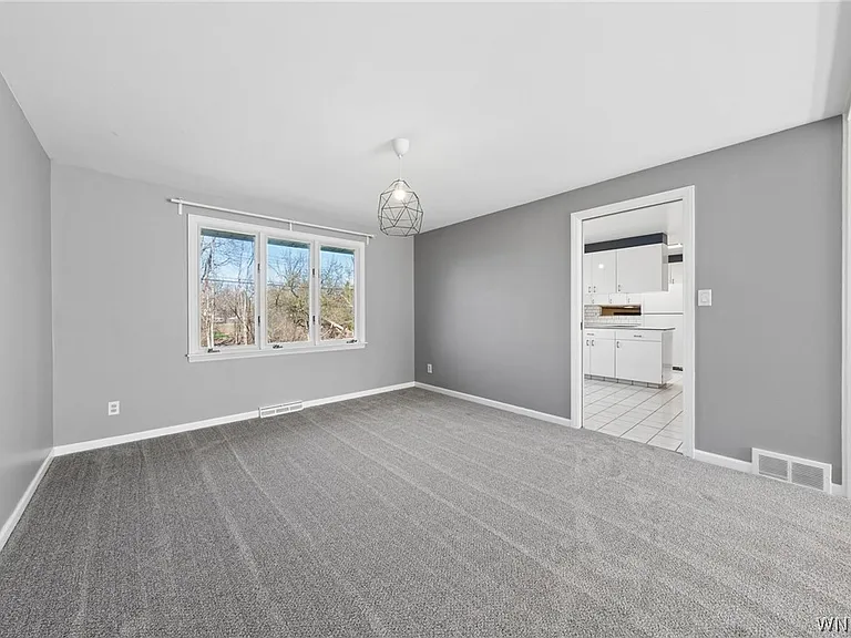 40 Tristan Ln — Photo 11