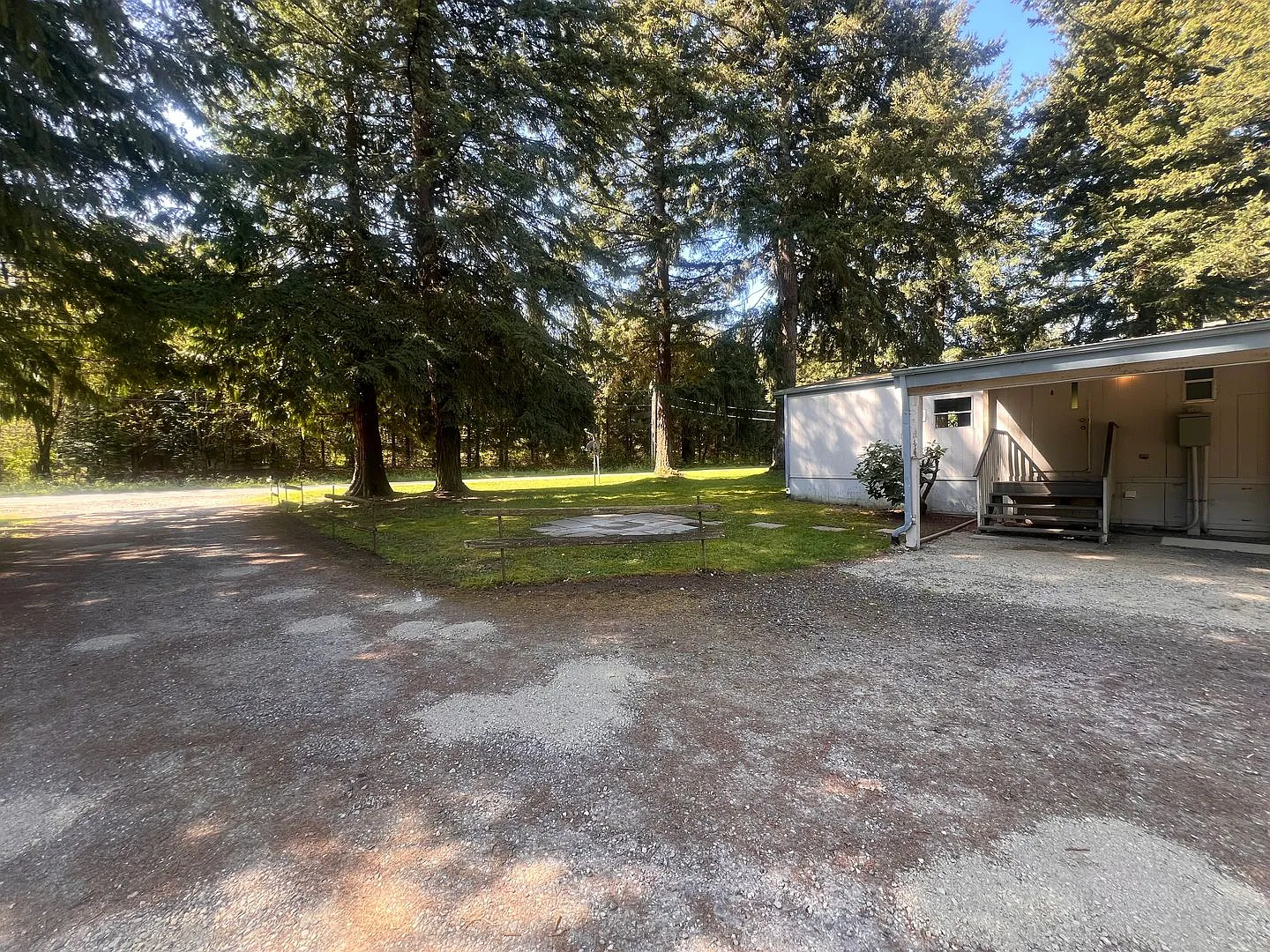 Spacious living meets rural charm - 3 bedroom in Custer — Photo 2