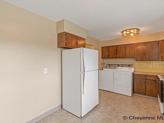 5th image of 100 W 29th St