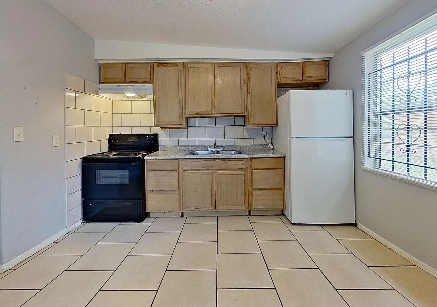 Phyllis Street Duplexes — Photo 1
