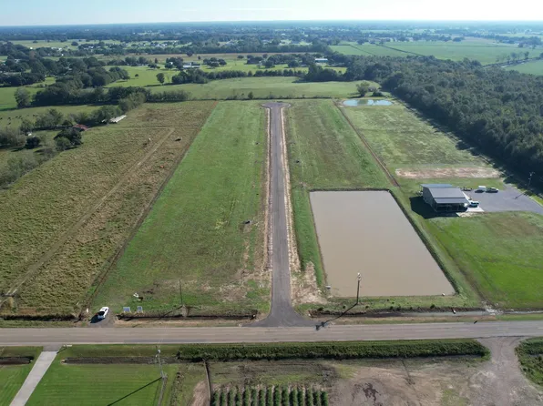 131 Chase Dr, Scott, LA 70583