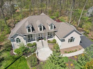 585 Meadow Ln, Elm Grove, WI 53122