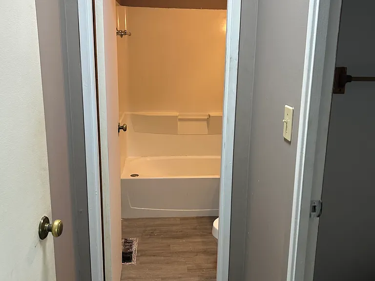 4816 Patricia St — Photo 2